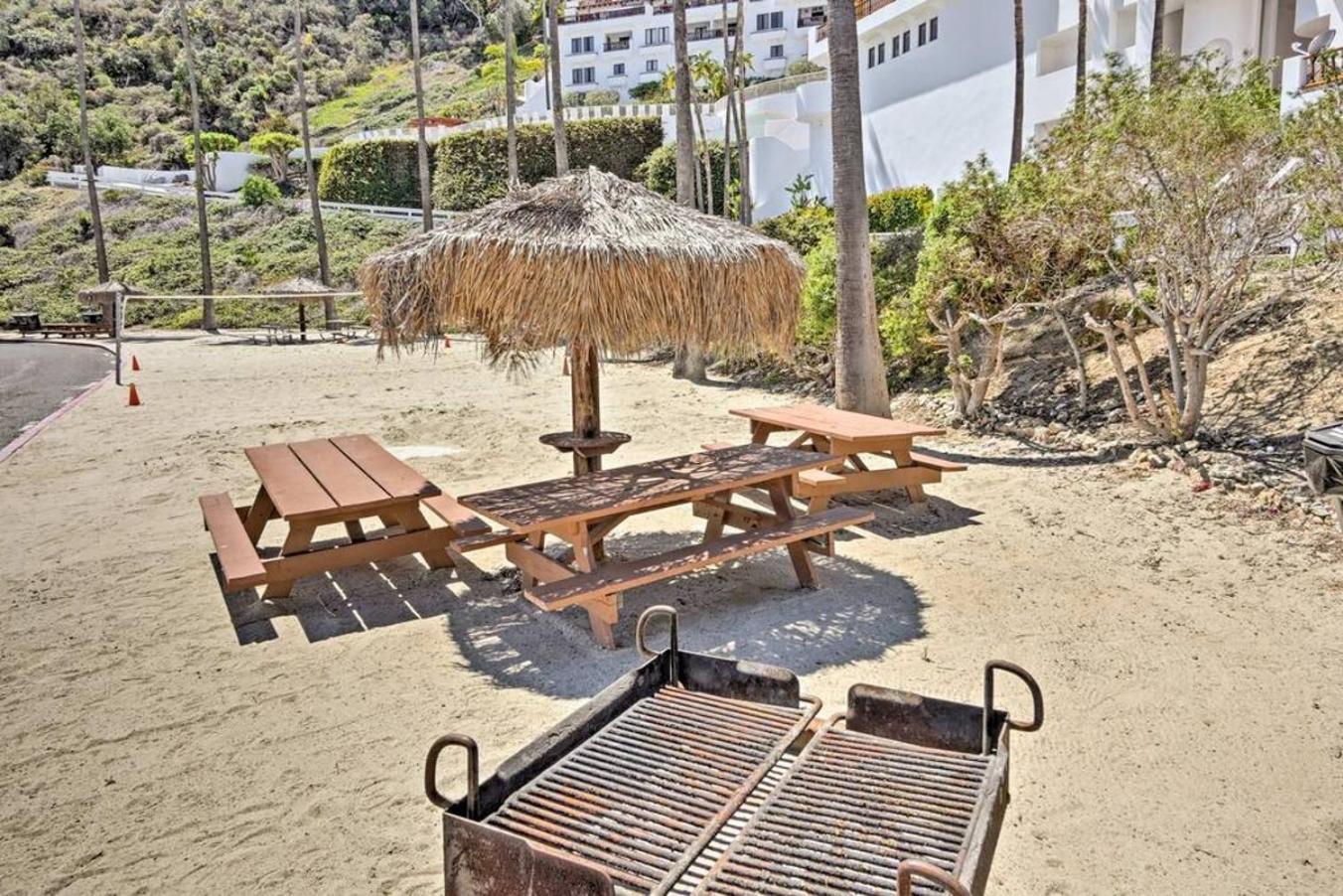 Gorgeous Oceanfront Villa With Panoramic Views アバロン エクステリア 写真