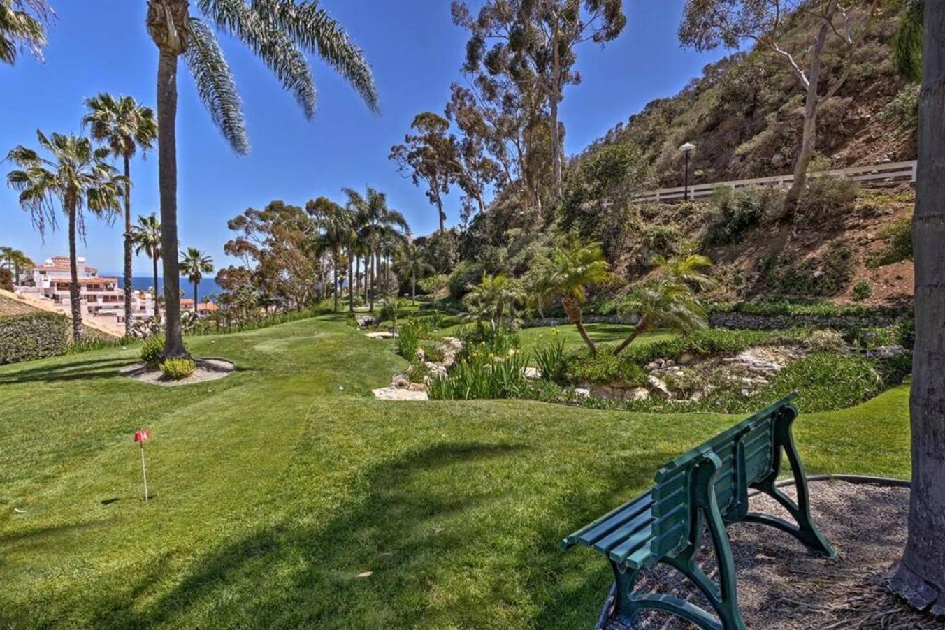 Gorgeous Oceanfront Villa With Panoramic Views アバロン エクステリア 写真