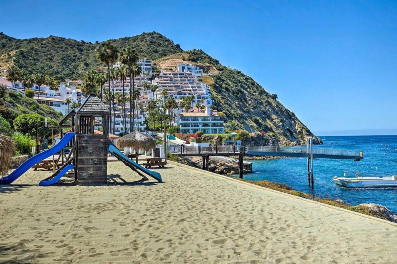 Gorgeous Oceanfront Villa With Panoramic Views アバロン エクステリア 写真