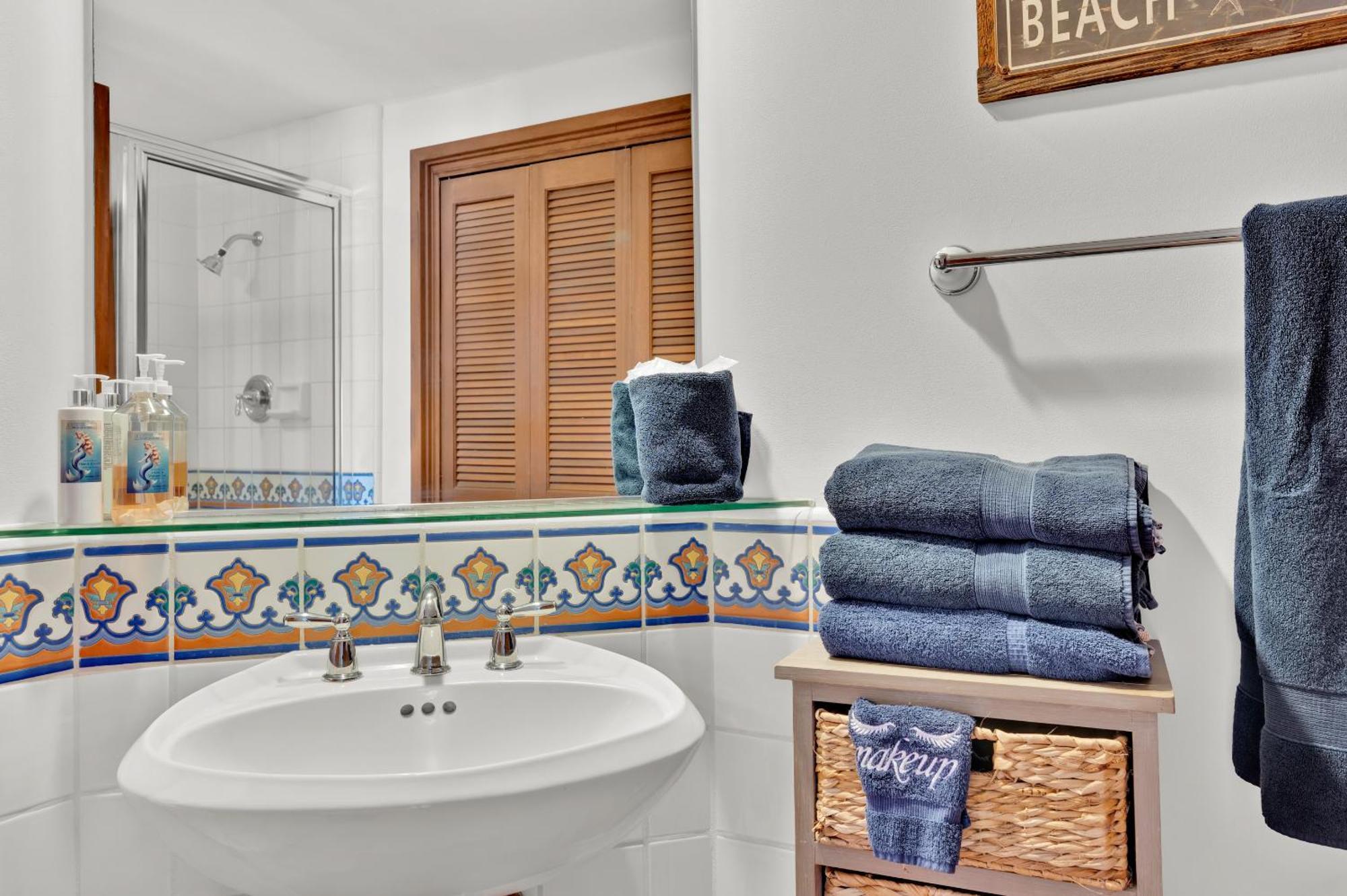 Gorgeous Oceanfront Villa With Panoramic Views アバロン エクステリア 写真