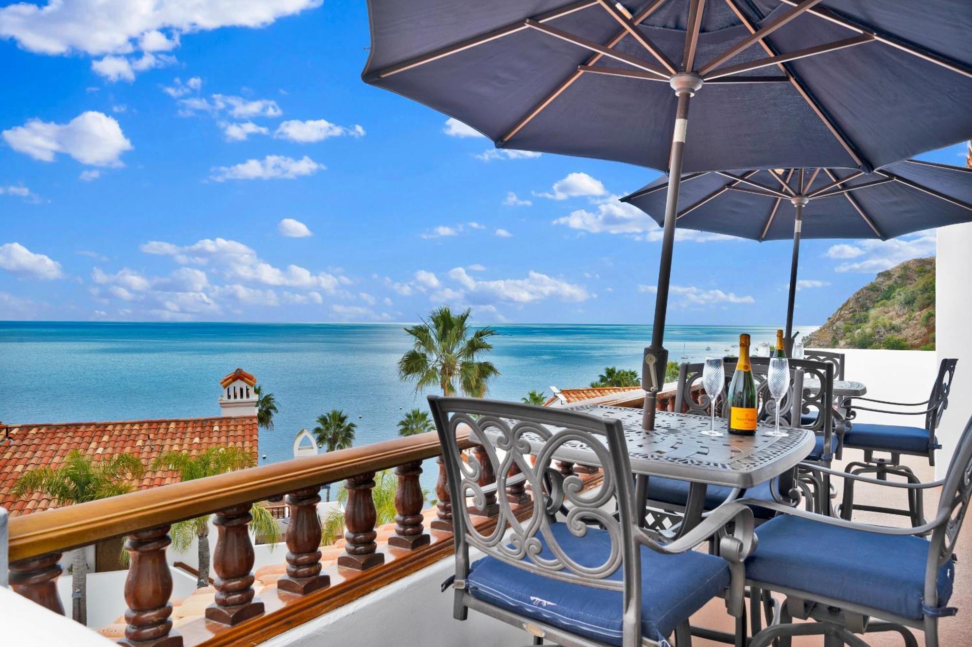 Gorgeous Oceanfront Villa With Panoramic Views アバロン エクステリア 写真