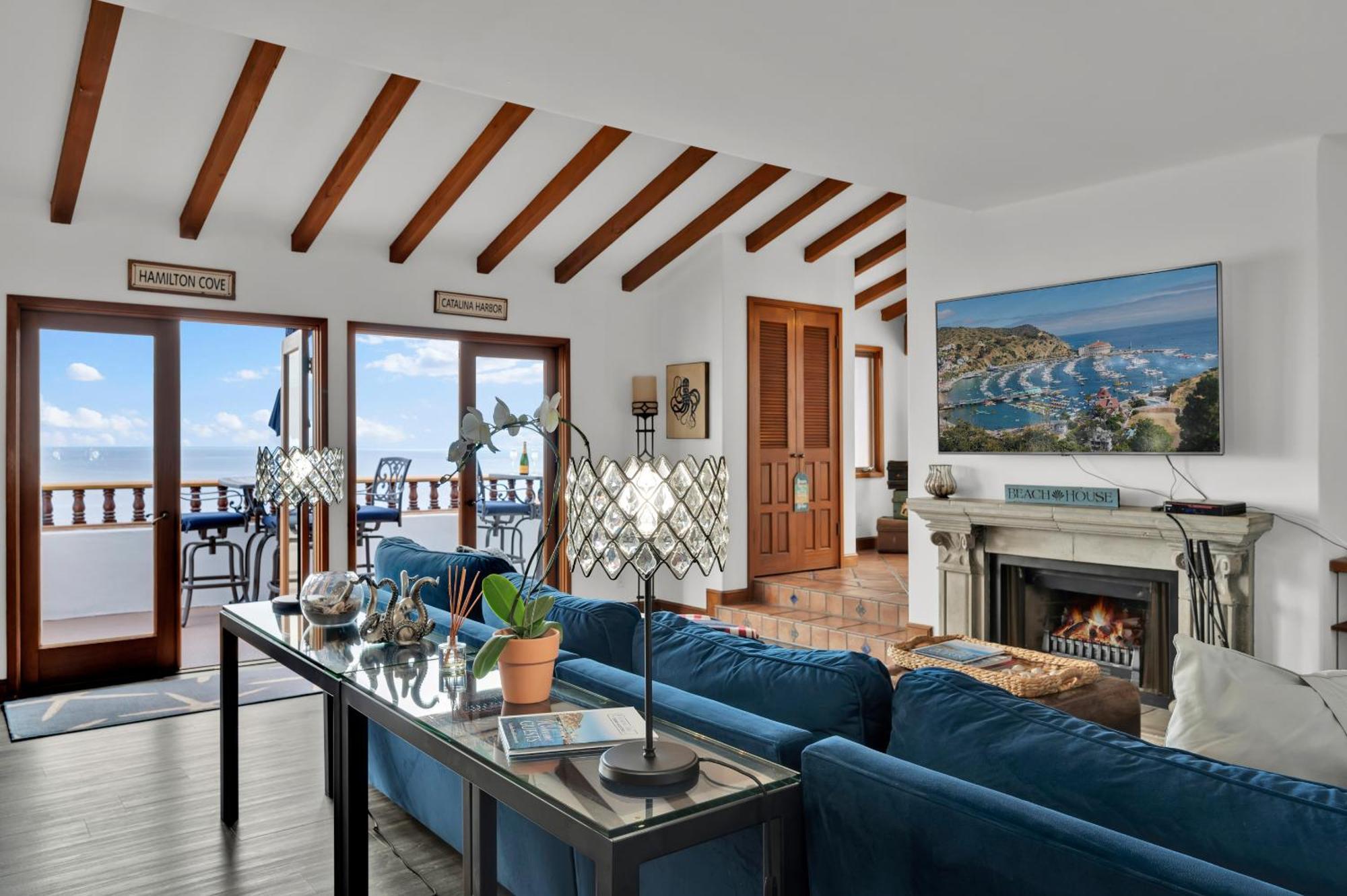 Gorgeous Oceanfront Villa With Panoramic Views アバロン エクステリア 写真